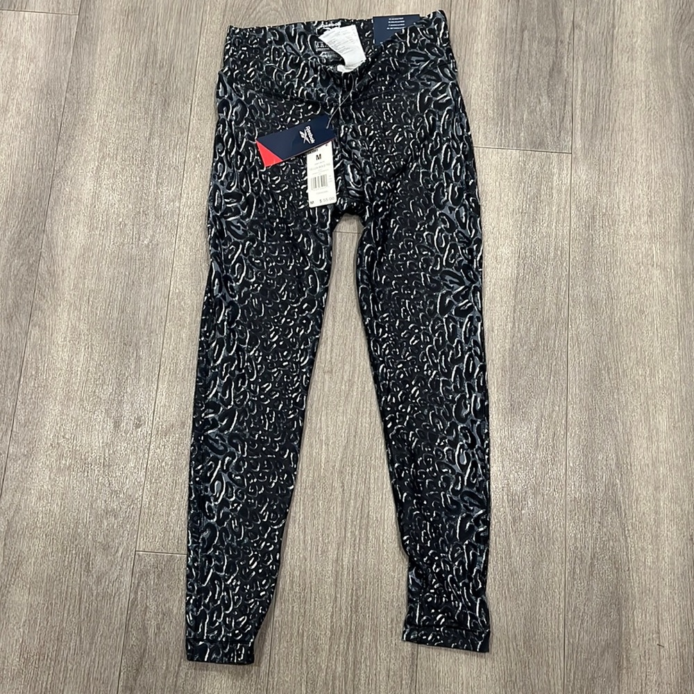 Reebok Workout Leggings - Size M; NWT